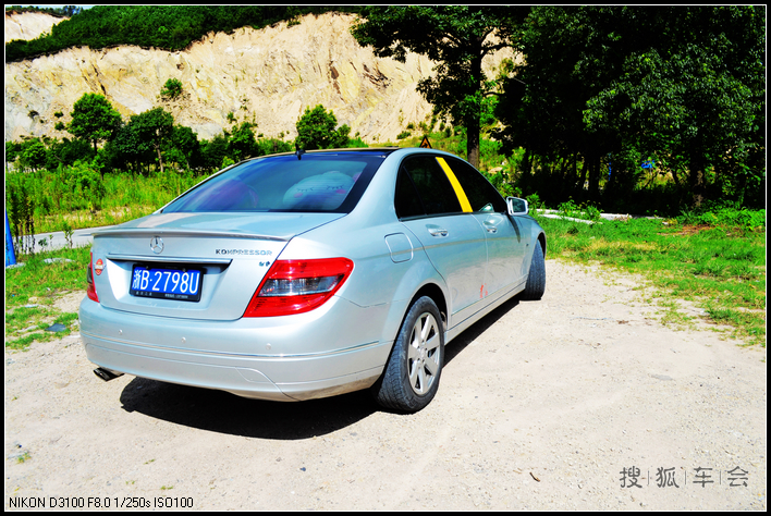 奔驰C 两年差两个月 自备机油 4S店之外完成五