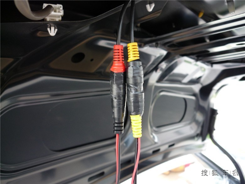 炫黑小悦-- 两周年了,DVD导航一体机倒车影像