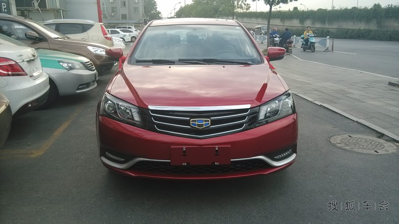 提帝豪1.5自动挡精英型珊瑚红-提车作业