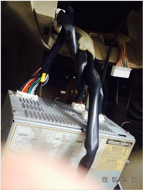 4路功放+无损对接线+双手→轩逸音响小升级