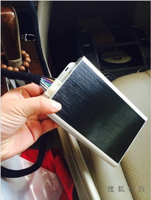 4路功放+无损对接线+双手→轩逸音响小升级