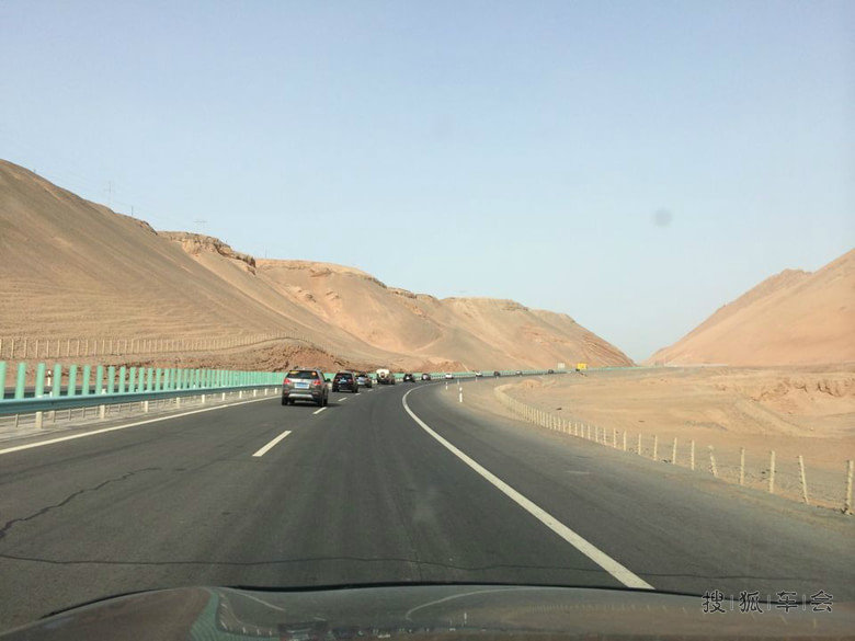 新疆索兰托车友营"五一"库木塔格沙漠野炊