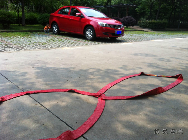 2014款荣威350红色迅达提车作业_荣威350论