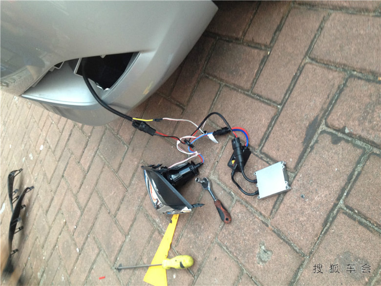 2014款 新阳光 舒适版 加装雾灯 日行天使灯 安