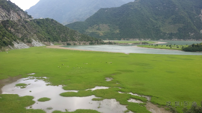 小奥拓游九寨沟峨眉山