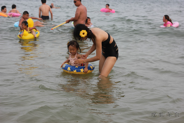 2014年暑假青岛自驾游 有老婆 比基尼海边照-