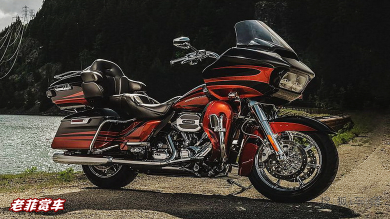 【老菲赏车】公路滑翔最炫目的哈雷戴维森_北