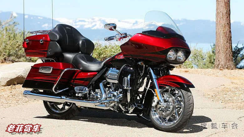【老菲赏车】公路滑翔最炫目的哈雷戴维森_北