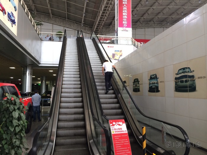 天津提车霸道2700科威特版本 作业 正在进行中