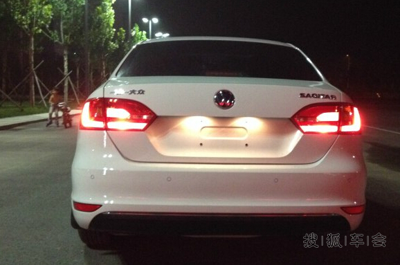 夜色之下的小白腾也是这么美_车行天下_搜狐