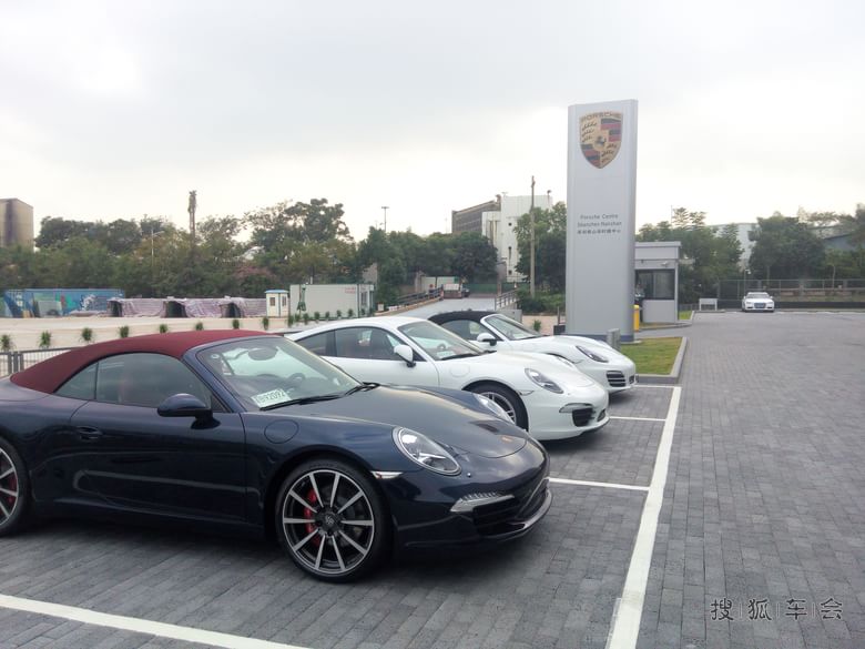 惊现,深圳最大保时捷4S店,深圳有钱人真多!