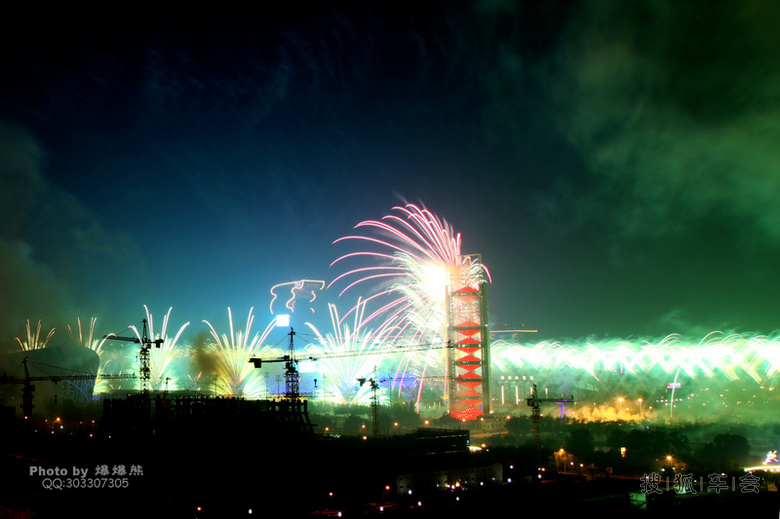 [别克写手]鸟巢上绽放出APEC姹紫嫣红的烟花