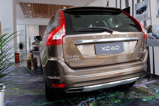 观沃尔沃XC60亚太版归来,当场订车怒砸金蛋,