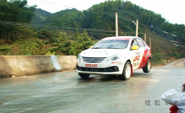 岳父大人说这弯儿不难 和悦A30证明这弯儿真