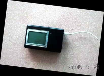 要注意了,盗窃新招万能钥匙,锁住车门照样开