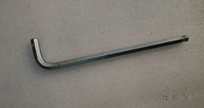 自己动手更换变速箱齿轮油_福建车友会