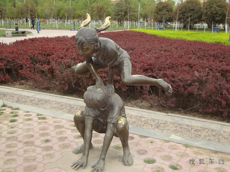 小浪底广场雕塑
