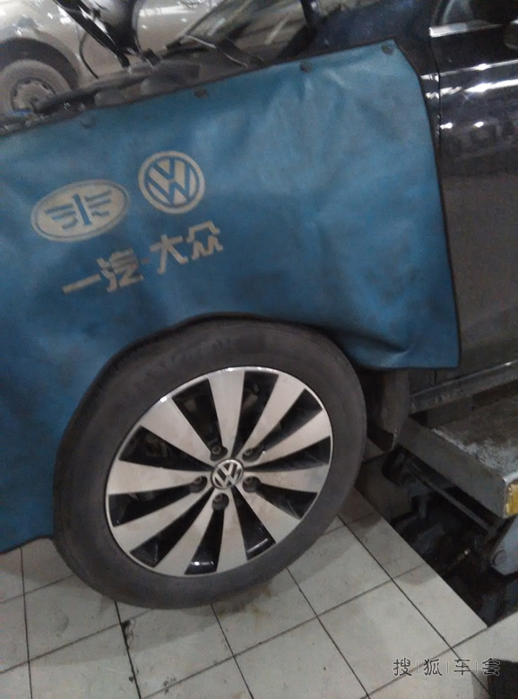 速腾1.4TSI保养作业