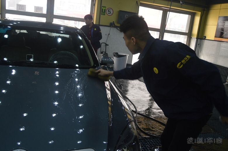 车会哈尔滨南岗直营店中华骏捷镀膜美容洗车施
