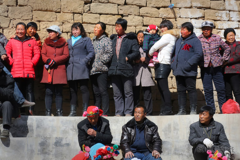 陕北看秧歌之二 - 偶过李家楼_呆在有你的地方