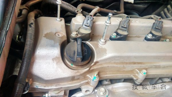 【自己动手】小东西解决机油加注口盖不严、防