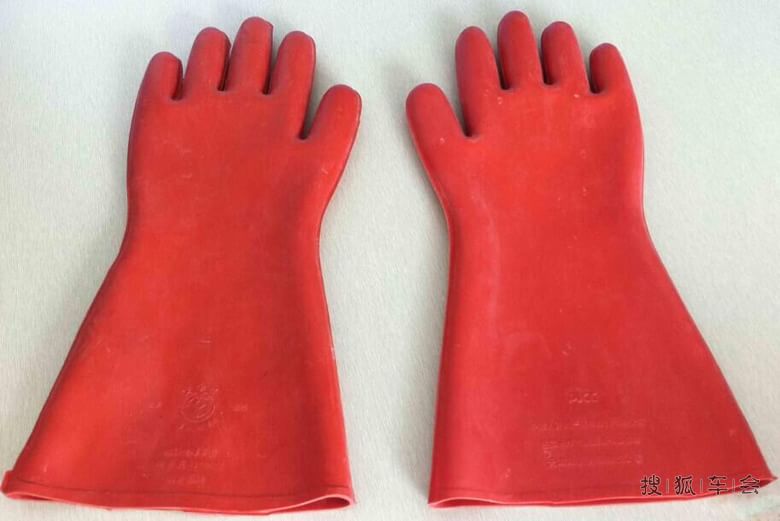 安全起见,这随车应急物品还是带上的好!_福美