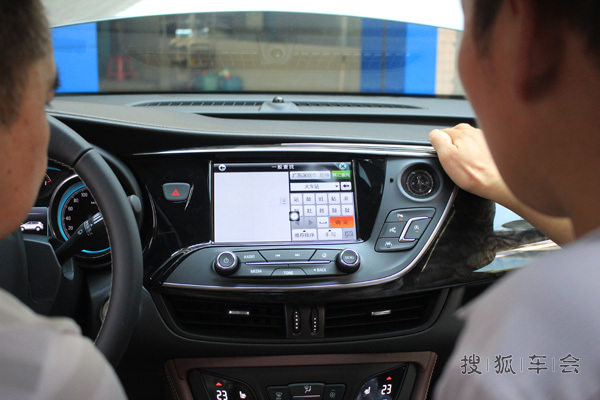 深圳别克昂科威原车屏升级加装手写凯立德导航