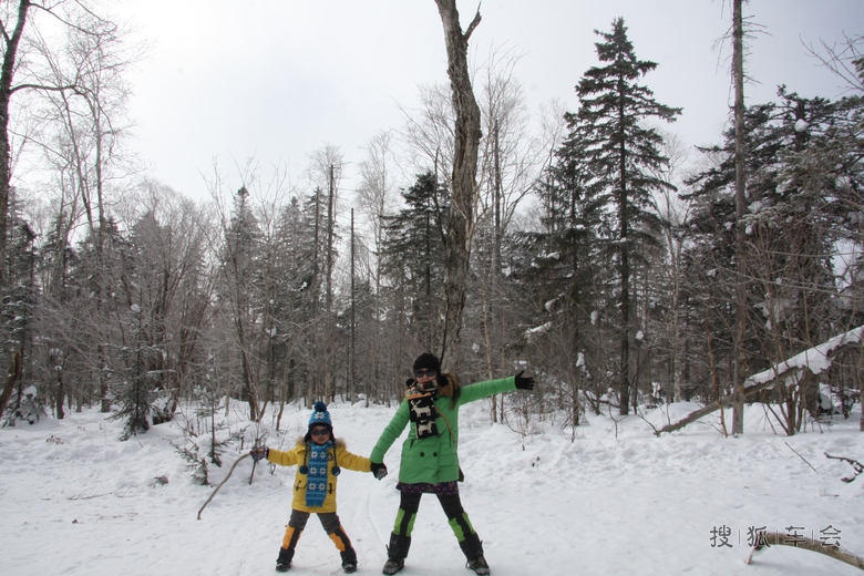 大秃子山雪地摩托穿越_帕萨特-帕盟