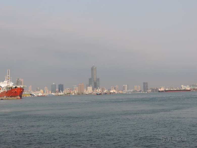 游世界著名港口~~高雄