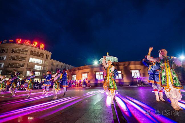 听这里的沙子会唱歌库不齐沙漠自驾