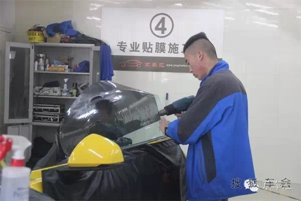 这个夏天热不热?紫外线晒黑了没?来京车汇贴