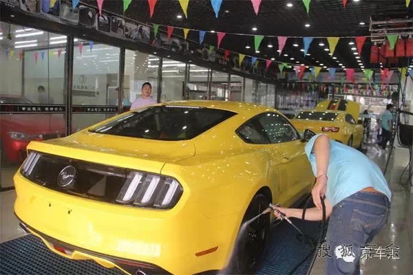 这个夏天热不热?紫外线晒黑了没?来京车汇贴