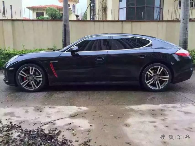 12保时捷帕拉美娜4.8 4S 中东版_汽车60部队
