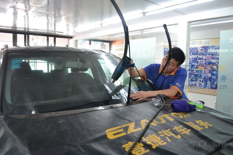 龙膜汽车贴膜官网专业授权店,奥迪Q5杭州龙膜