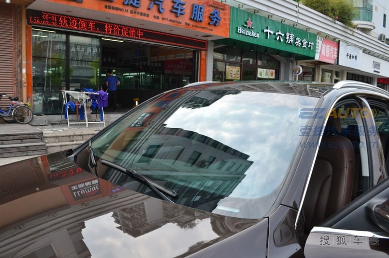 龙膜汽车贴膜官网专业授权店,奥迪Q5杭州龙膜