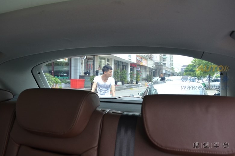 龙膜汽车贴膜官网专业授权店,奥迪Q5杭州龙膜