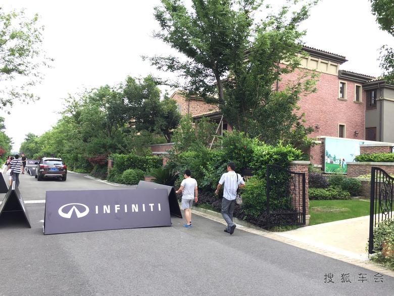 到上海崇明东滩花园去打高儿夫