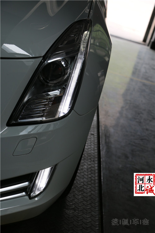 凯迪拉克XTS改装雾灯,改灯首选,超级帅