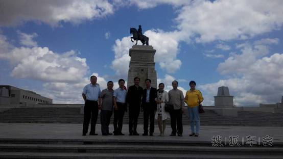 华厦新力与扎鲁特旗人民政府签订战略合作协议