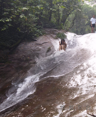 股票绿了,有人上了天台,我上了天台山