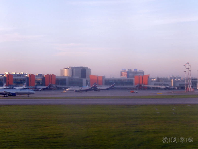 莫斯科机场转机--瑞士行02_哈弗车友会