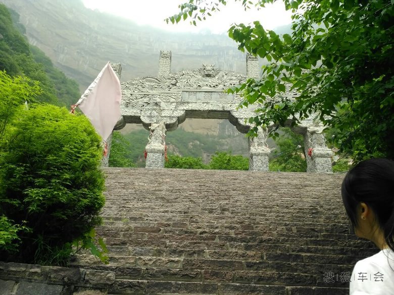 夏天夏天悄悄离去,留下我和小六的秘密···