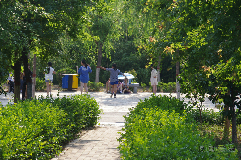 东区广场遛弯儿