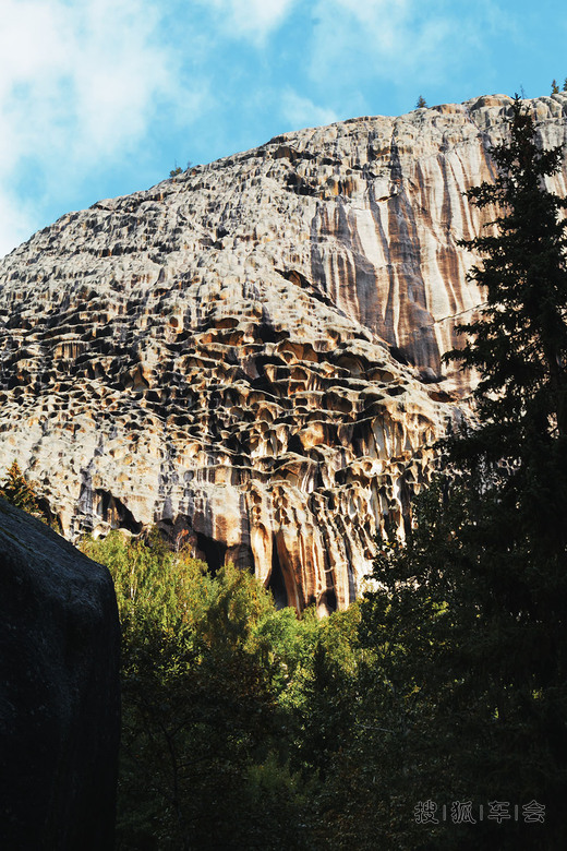 新疆万里自驾游 天山南北炫锋彩
