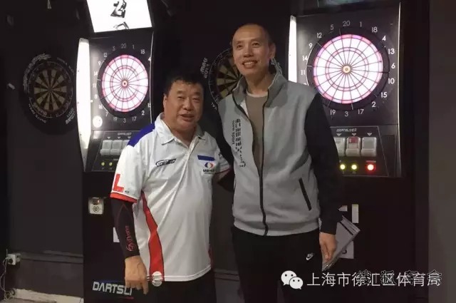 飞镖世界冠军保罗林先生至飞镖训练基地授课