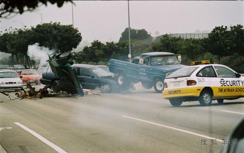 美国影片(一线声机)中的南加州街景车戏