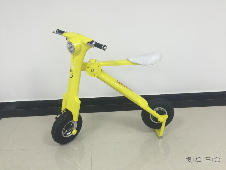 酷米尼et电动车成为未来交通工具发展的一种趋