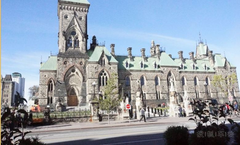 加拿大喔太华多首都和多伦大学的景点。