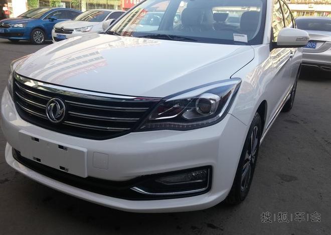 4S店刚刚提车,先带它洗个澡吧真是孩子多了没