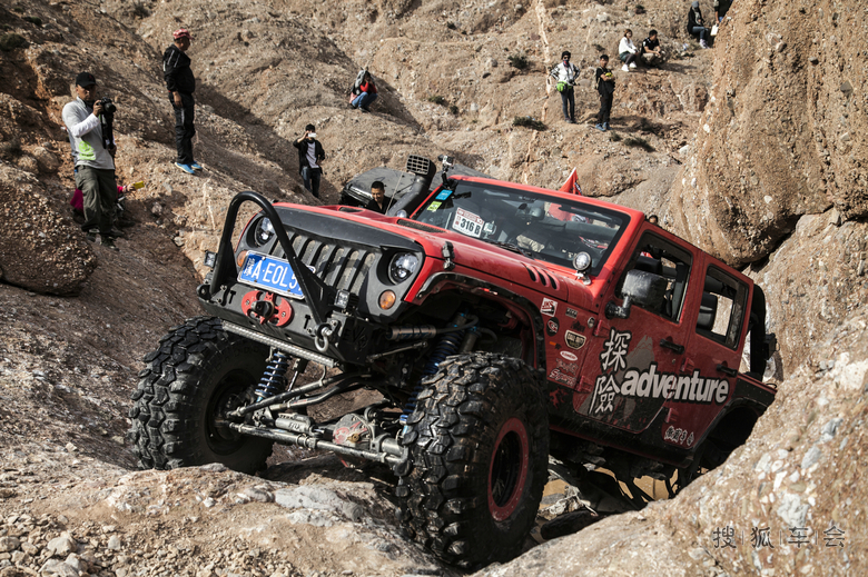 中国虎克之路VS美国MOAB(附精彩视频)_牧马